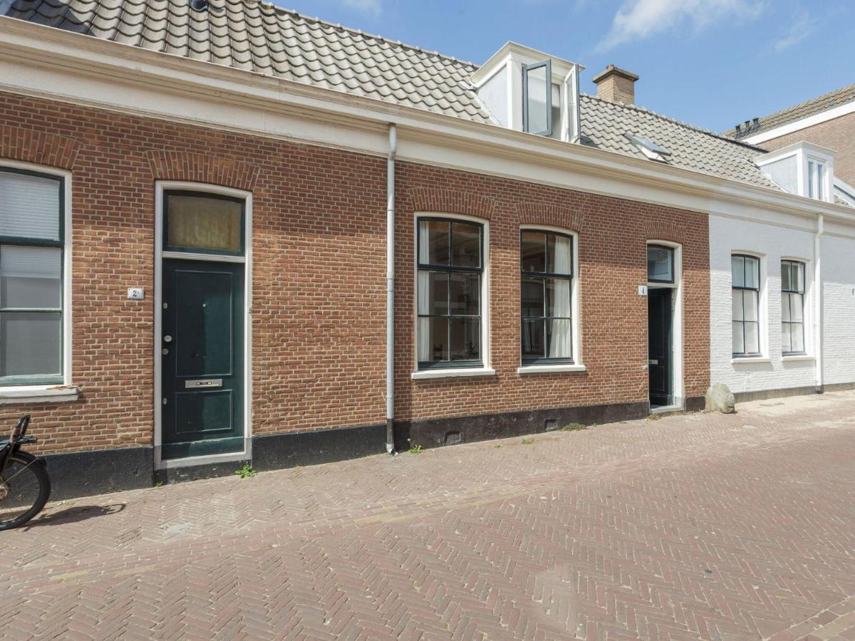 Picturesque Fisherman S House In Scheveningen Near The Shops Haag Pokoj fotografie